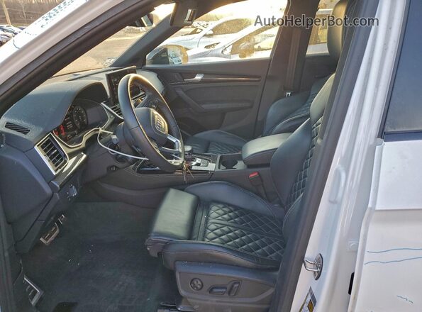 WA1B4AFY1P2034778 2023 AUDI SQ5 Белый Вид салона спереди