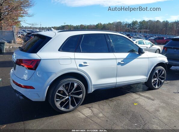 WA1B4AFY2R2042715 2024 AUDI SQ5 Белый Панорамный вид салона 360°