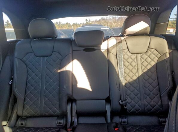 WA1B4AFY2S2056748 2025 AUDI SQ5 Угольный Вид задних сидений