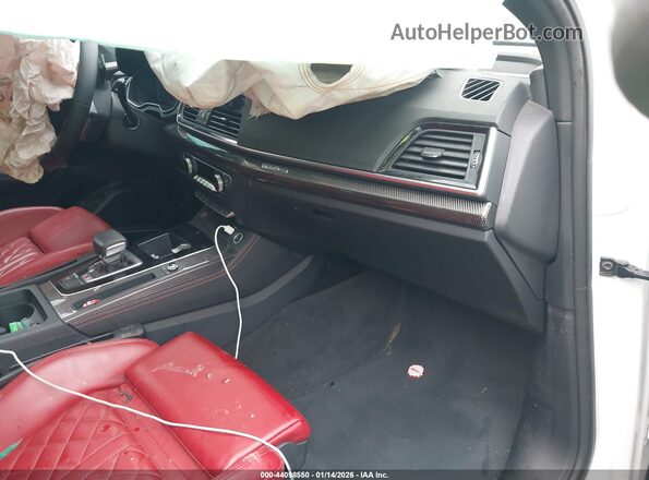 WA1B4AFY6R2119618 2024 AUDI SQ5 White Widok wnętrza z przodu