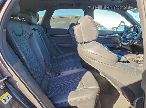 WA1B4AFY8M2024180 2021 AUDI SQ5 Серый Вид задней части салона