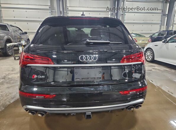 WA1B4AFY9R2102702 2024 AUDI SQ5 Черный Вид сзади