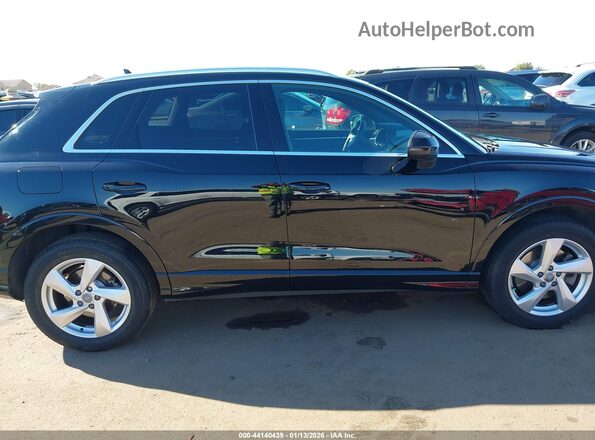 WA1BECF3XL1046165 2020 AUDI Q3 Черный Вид задней части салона