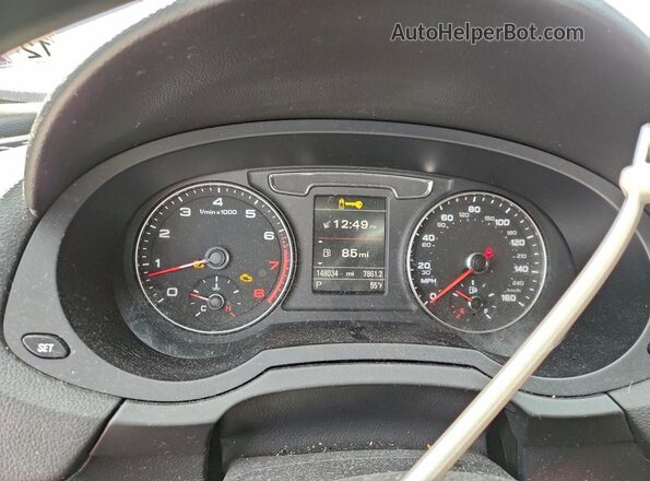 WA1BFCFS1GR018931 2016 AUDI Q3 Серебряный Вид щитка приборов