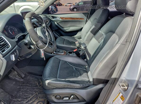 WA1BFCFS1GR018931 2016 AUDI Q3 Серебряный Вид салона спереди