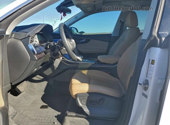 WA1BVBF10PD013401 2023 AUDI Q8 Белый Вид салона спереди