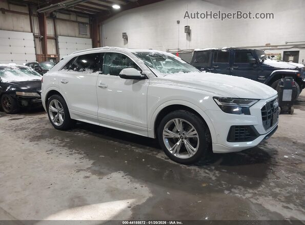 WA1BVBF16ND017496 2022 AUDI Q8 Белый Передняя правая четверть