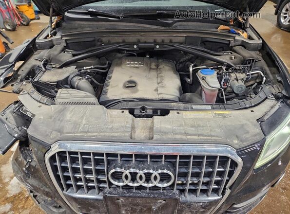 WA1C2AFP1HA080748 2017 AUDI Q5 Black Vista del compartimento del motor