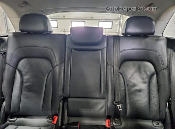 WA1C2AFP1HA080748 2017 AUDI Q5 Black Vista de los asientos traseros