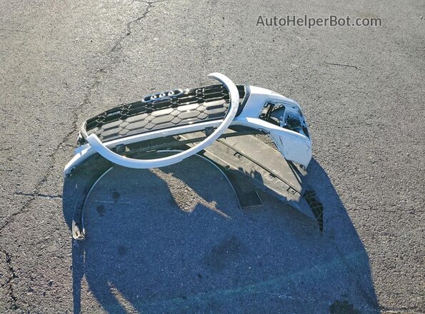 WA1C4AFY0M2017650 2021 AUDI SQ5 White Engine compartment view