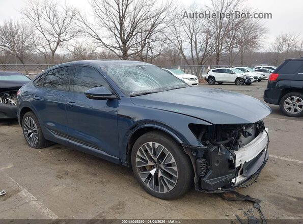 WA1CAAGE7RB039374 2024 AUDI Q8 E-TRON Синий 