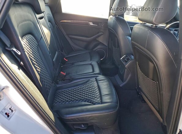WA1CCAFP0GA120779 2016 AUDI SQ5 White უკანა სალონის ხედი