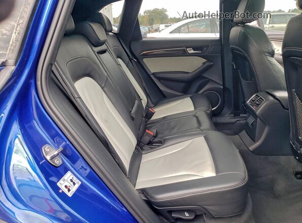 WA1CCAFP5HA065375 2017 AUDI SQ5 Blue Rear interior view
