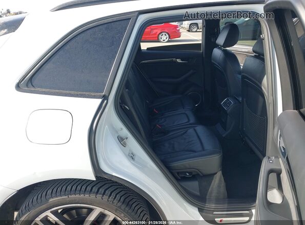 WA1CCAFP7HA082632 2017 AUDI SQ5 White VIN კოდის სტიკერის ხედი