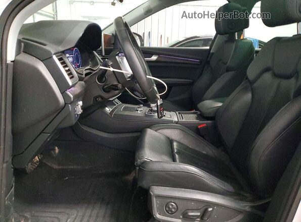 WA1CNAFY8K2065472 2019 AUDI Q5 Белый Вид салона спереди