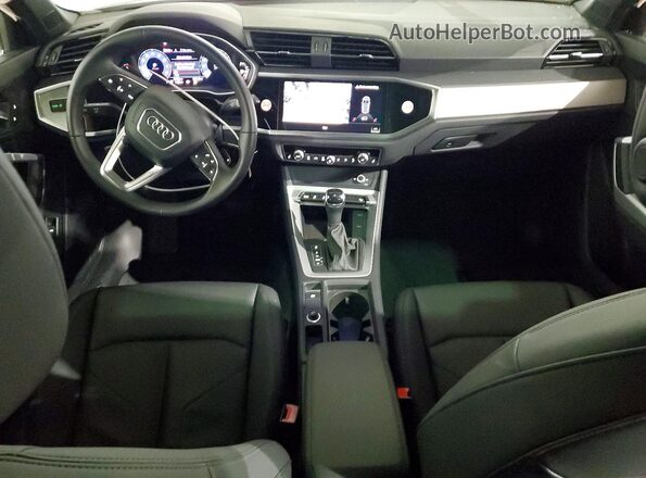 WA1DECF32S1061430 2025 AUDI Q3 Белый Вид панели приборов