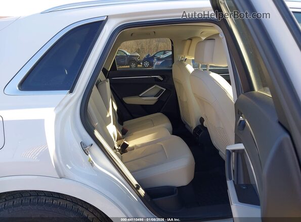 WA1DECF35M1130081 2021 AUDI Q3 Белый Вид наклейки с VIN-кодом