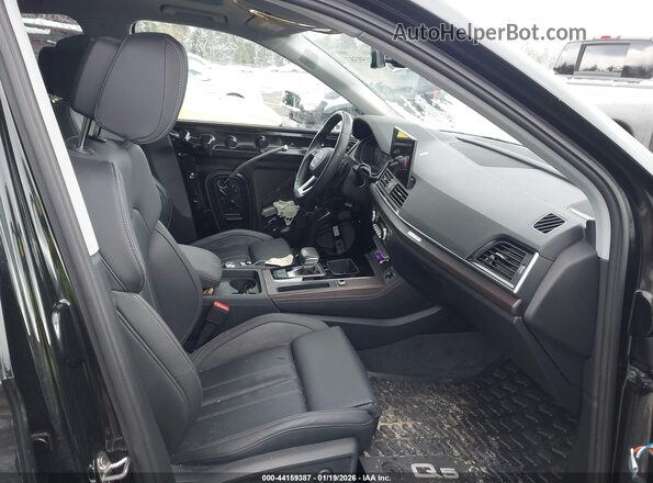 WA1EAAFY3R2095025 2024 AUDI Q5 Черный Вид салона спереди