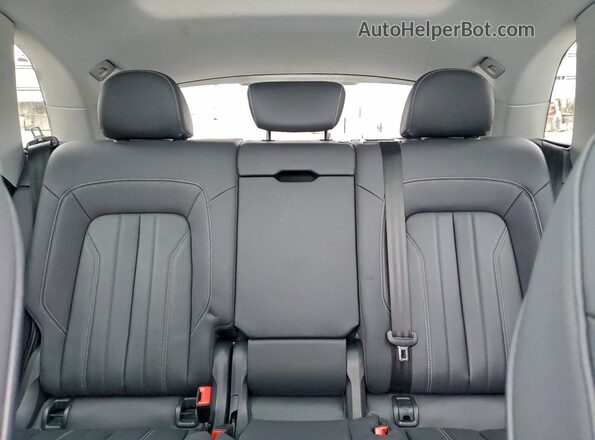 WA1EAAFY4N2103160 2022 AUDI Q5 Белый Вид задних сидений