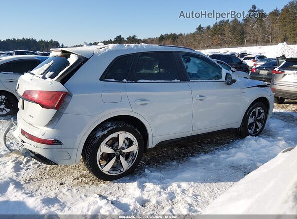 WA1EAAFY8P2016672 2023 AUDI Q5 White Вид задньої частини салону