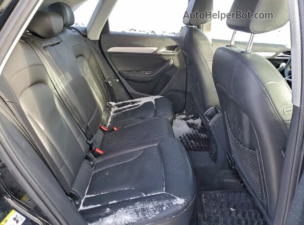 WA1ECCFS4JR032397 2018 AUDI Q3 Black Rear seats view