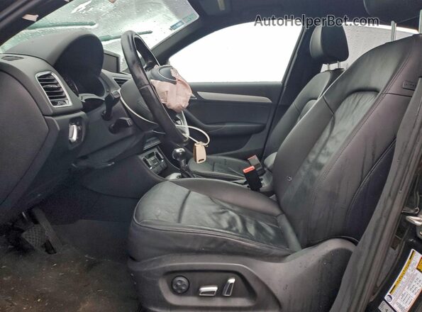 WA1ECCFS5HR004666 2017 AUDI Q3 Черный Вид салона спереди