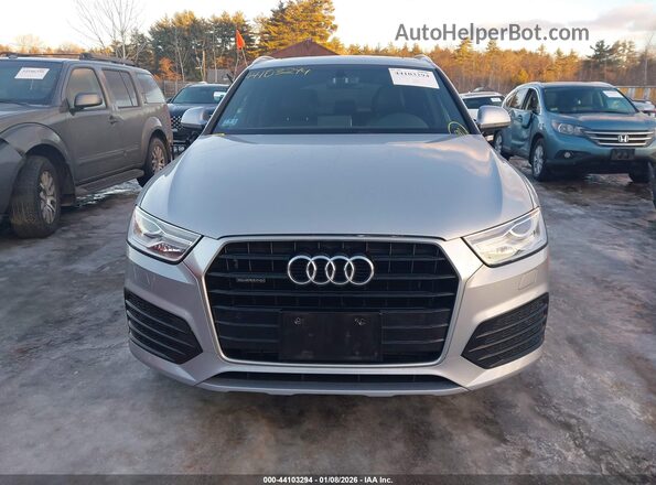 WA1ECCFS5JR024759 2018 AUDI Q3 Silver Вид щитка приладів