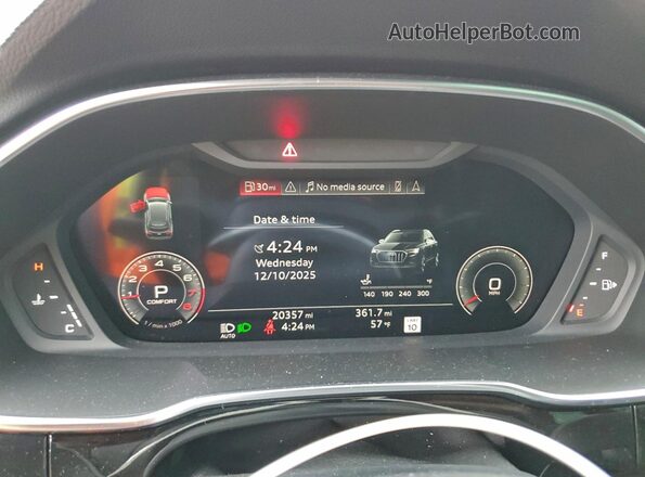 WA1EECF31R1024268 2024 AUDI Q3 Красный Вид щитка приборов