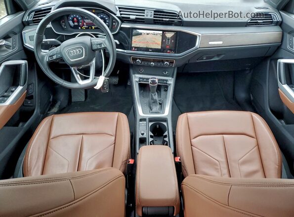 WA1EECF32P1082886 2023 AUDI Q3 Black Widok deski rozdzielczej
