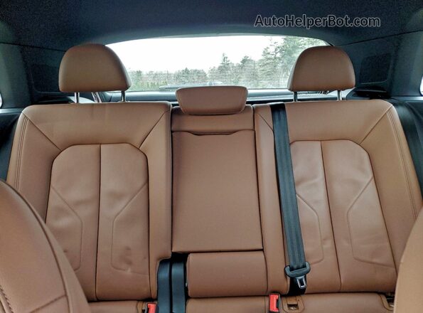 WA1EECF32P1082886 2023 AUDI Q3 Black Widok tylnych siedzeń