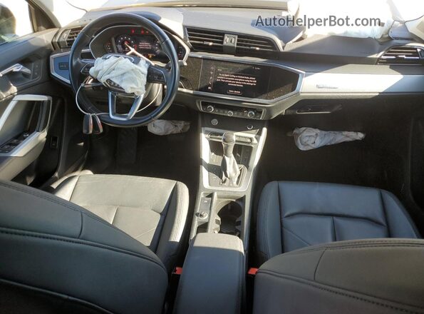 WA1EECF36K1068949 2019 AUDI Q3 Черный Вид панели приборов