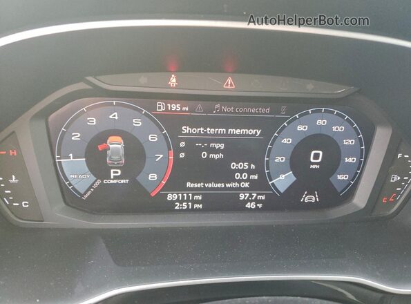 WA1EECF38K1072873 2019 AUDI Q3 Gray Vista del cuadro de instrumentos