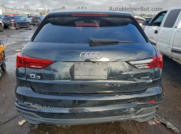 WA1EECF38R1168951 2024 AUDI Q3 Black უკანა ხედი