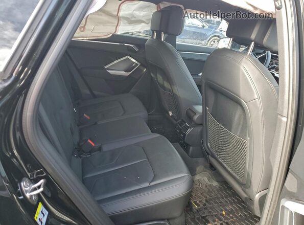WA1EECF38R1168951 2024 AUDI Q3 Black უკანა სალონის ხედი