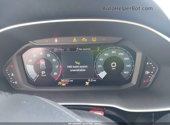 WA1EECF39N1051891 2022 AUDI Q3 Черный Вид задних сидений