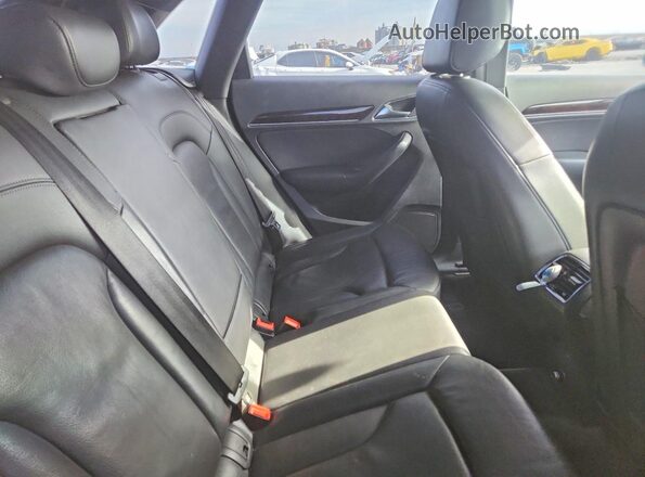 WA1EFCFS2GR011631 2016 AUDI Q3 Silver Vista de los asientos traseros