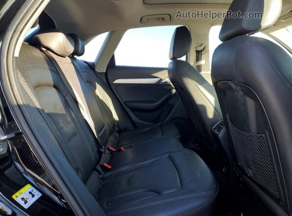 WA1EFCFS5GR015785 2016 AUDI Q3 Black Widok wnętrza z tyłu