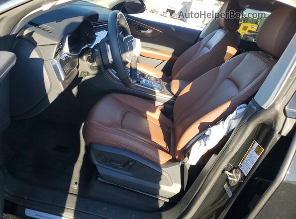 WA1EVBF16ND031864 2022 AUDI Q8 Черный Вид салона спереди
