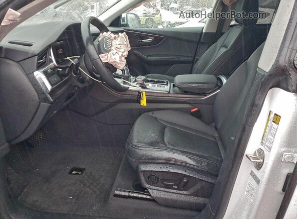 WA1EVBF16PD012928 2023 AUDI Q8 Белый Вид салона спереди