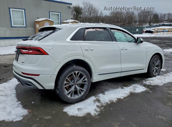 WA1EVBF16PD039675 2023 AUDI Q8 Белый Задняя правая четверть