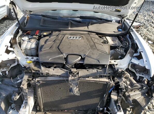 WA1EVBF18KD034731 2019 AUDI Q8 White Widok wnętrza z tyłu