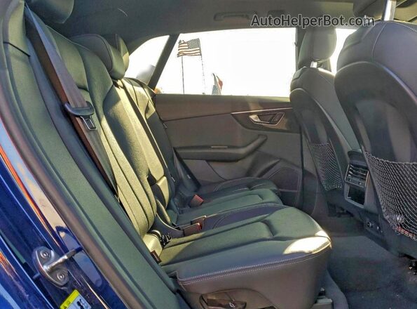WA1EVBF1XLD015552 2020 AUDI Q8 Синий Вид задней части салона
