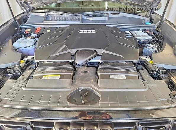 WA1EVBF1XPD011779 2023 AUDI Q8 Gray Widok deski rozdzielczej