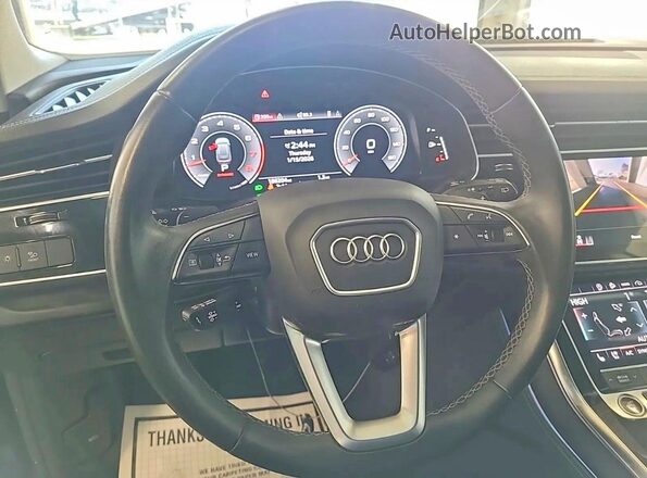 WA1EVBF1XPD011779 2023 AUDI Q8 Gray Widok komory silnika