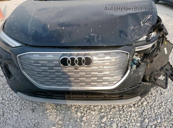 WA1G2BFZXNP033090 2022 AUDI Q4 Черный Вид подкапотного пространства