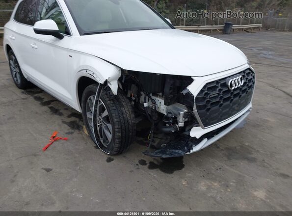 WA1GAAFY2P2097077 2023 AUDI Q5 Белый Вид спереди
