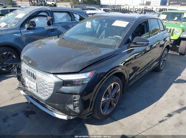 WA1H2BFZ9NP014423 2022 AUDI Q4 Черный Передняя левая четверть