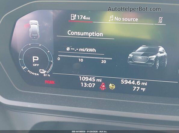 WA1H2BFZ9NP014423 2022 AUDI Q4 Черный 