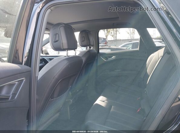 WA1H2BFZ9NP014423 2022 AUDI Q4 Черный 