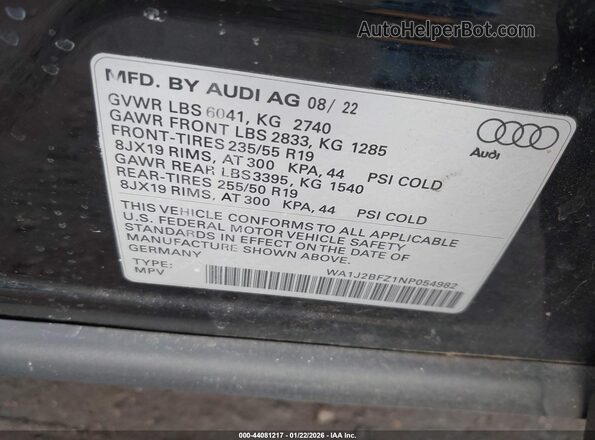 WA1J2BFZ1NP054982 2022 AUDI Q4 Black ძრავის განყოფილების ხედი